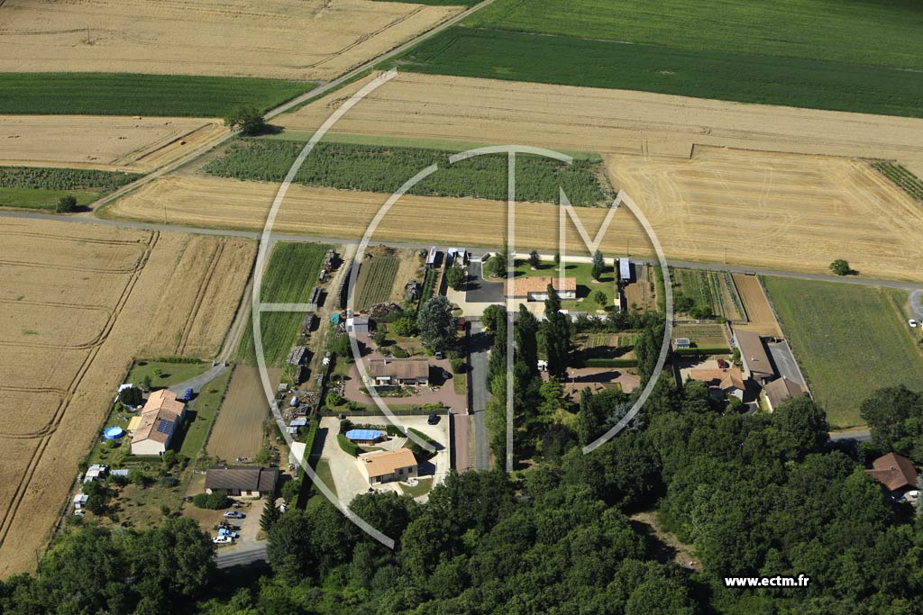 Photo arienne de Saint-Lger-de-Montbrun