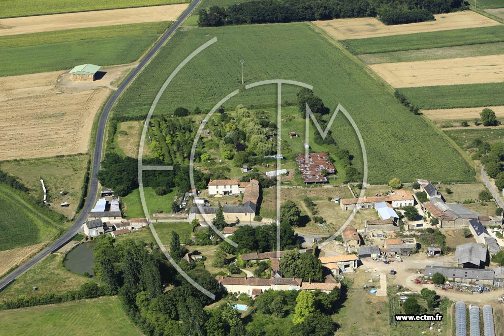 Photo arienne de Saint-Lger-de-Montbrun (Meulle)