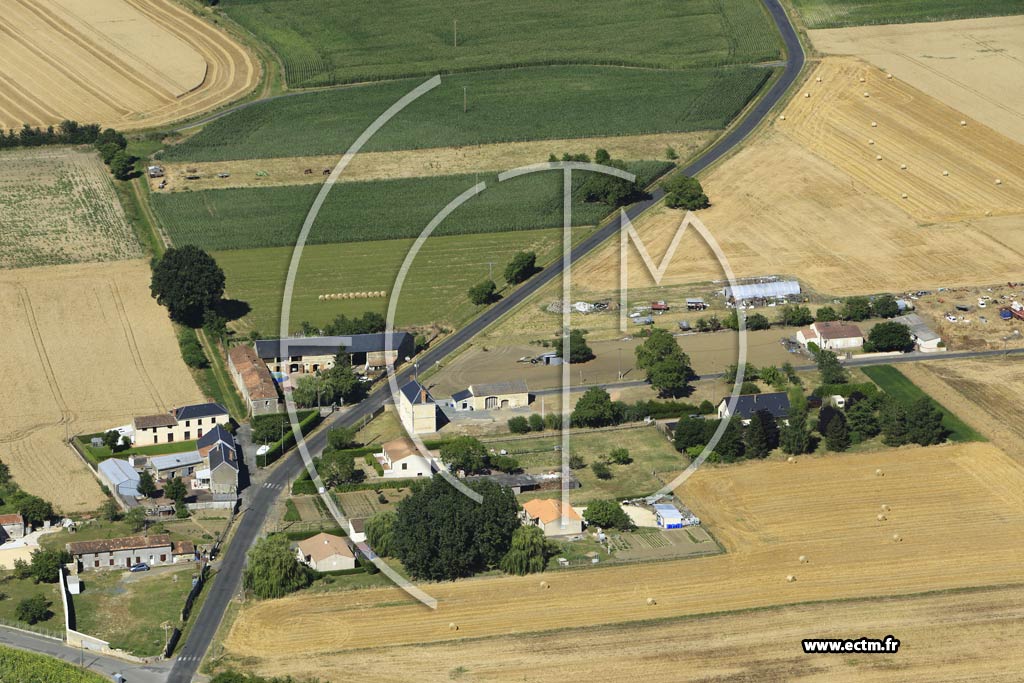 Photo arienne de Saint-Lger-de-Montbrun (Till)