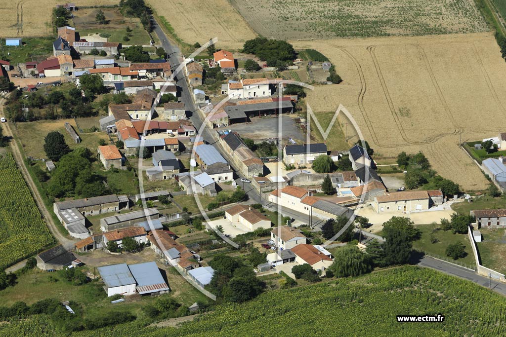 Photo arienne de Saint-Lger-de-Montbrun (Till)