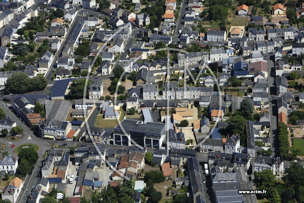 Photo arienne de Thouars