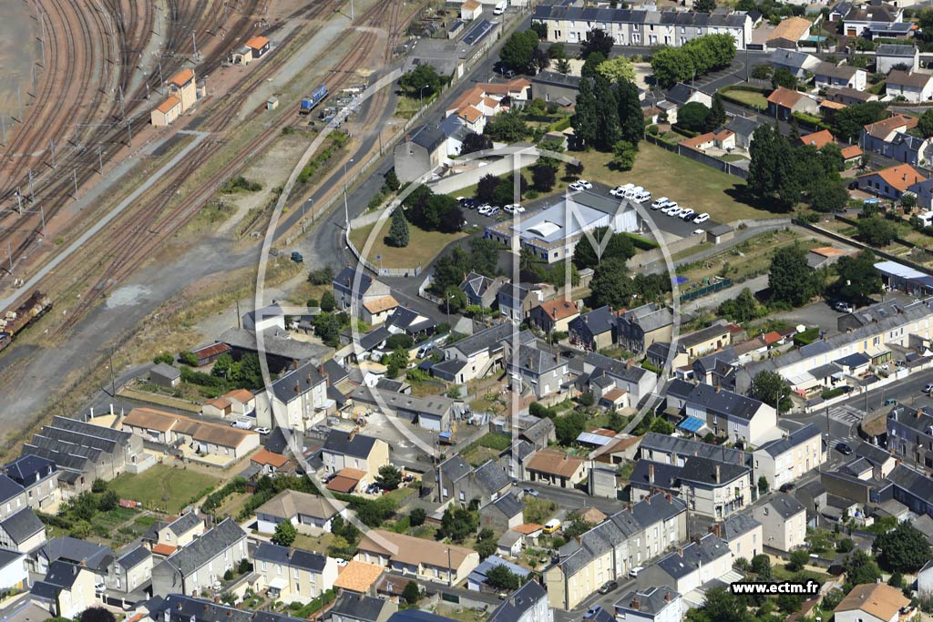Photo arienne de Thouars (Est)