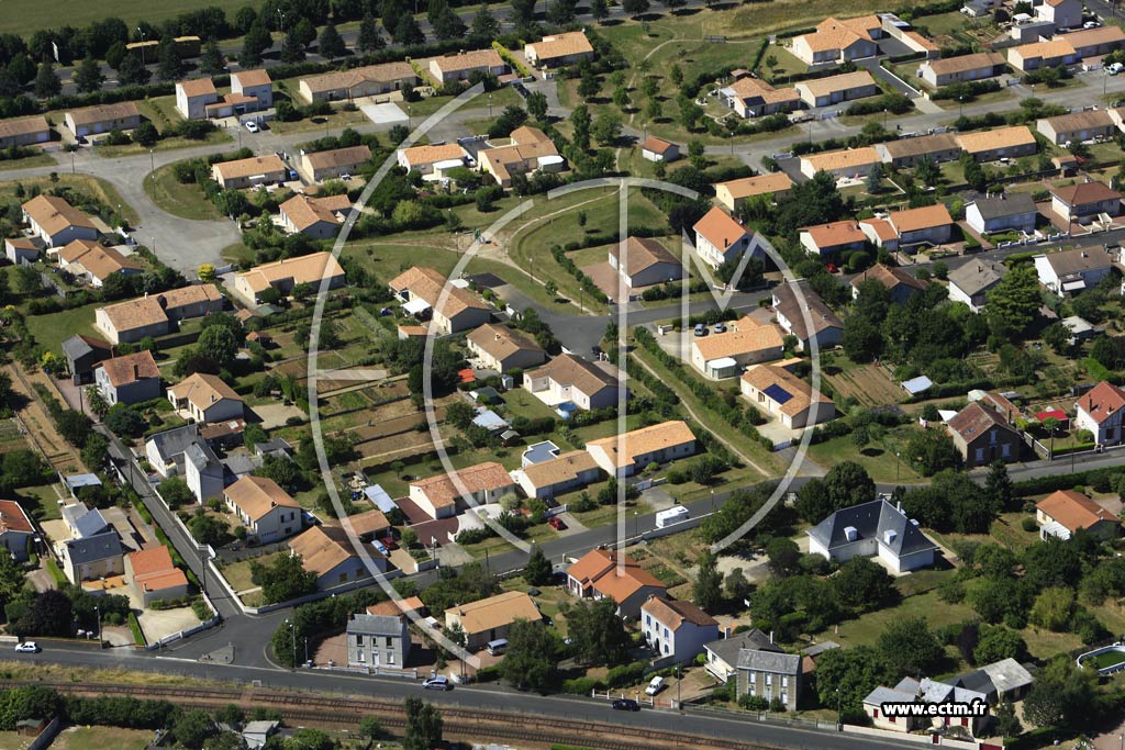 Photo arienne de Thouars (les Moulins  Vent)