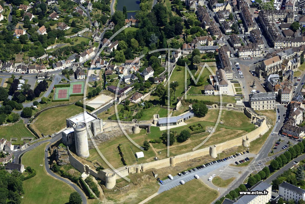 Photo arienne de Falaise (Chteau de Falaise)