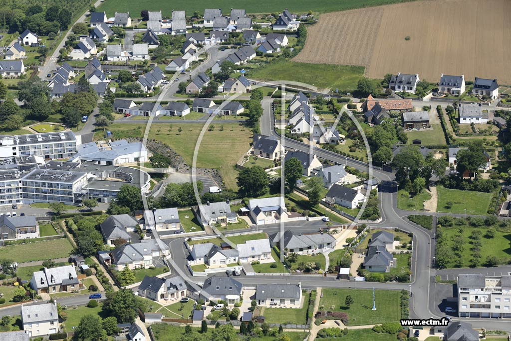 Photo arienne de Plestin-les-Grves (Centre)