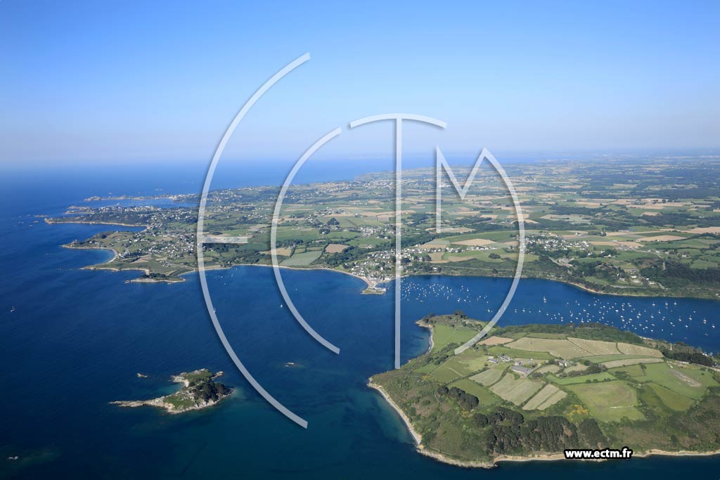 Photo arienne de Plouezoc'h (Barnnez - le Strec)