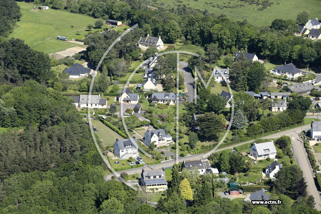 Photo arienne de Plouigneau (la Lande)