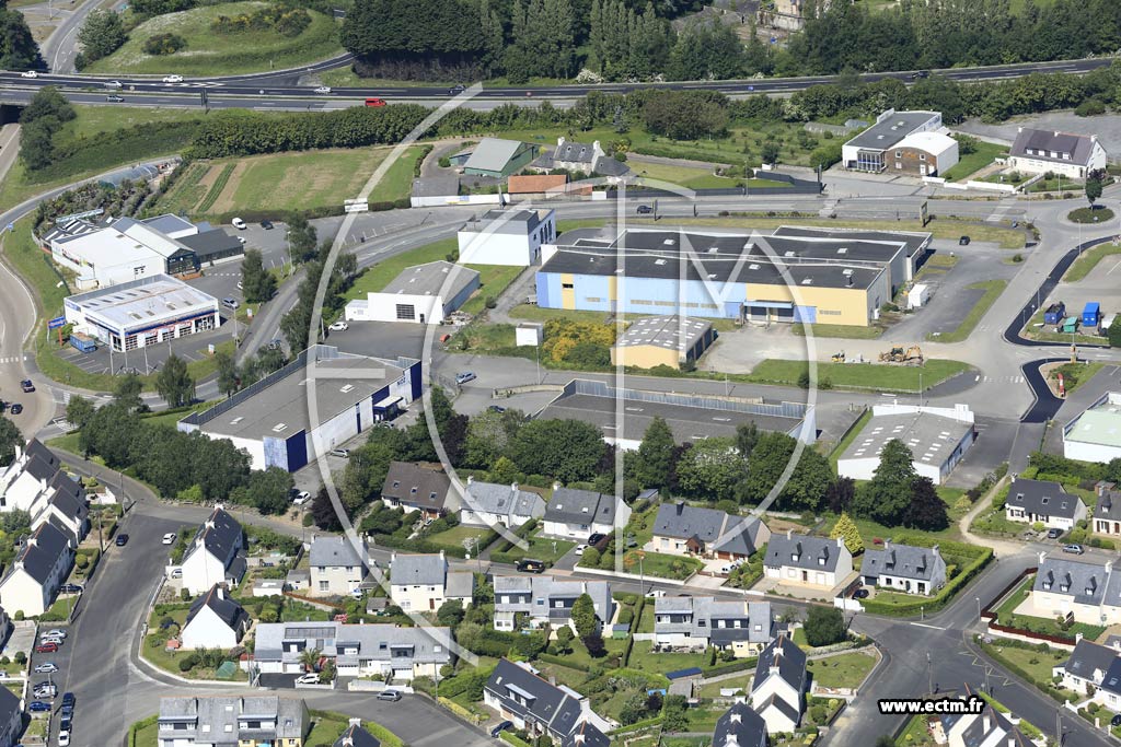 Photo arienne de Saint-Martin-des-Champs (le Roudour)