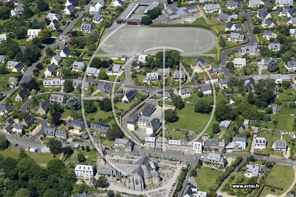 Photo arienne de Lannion (Brlvenez)