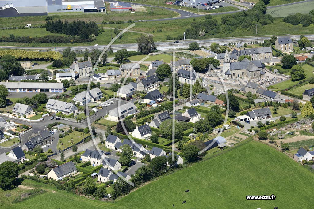 Photo arienne de Lannion (Buhulien)