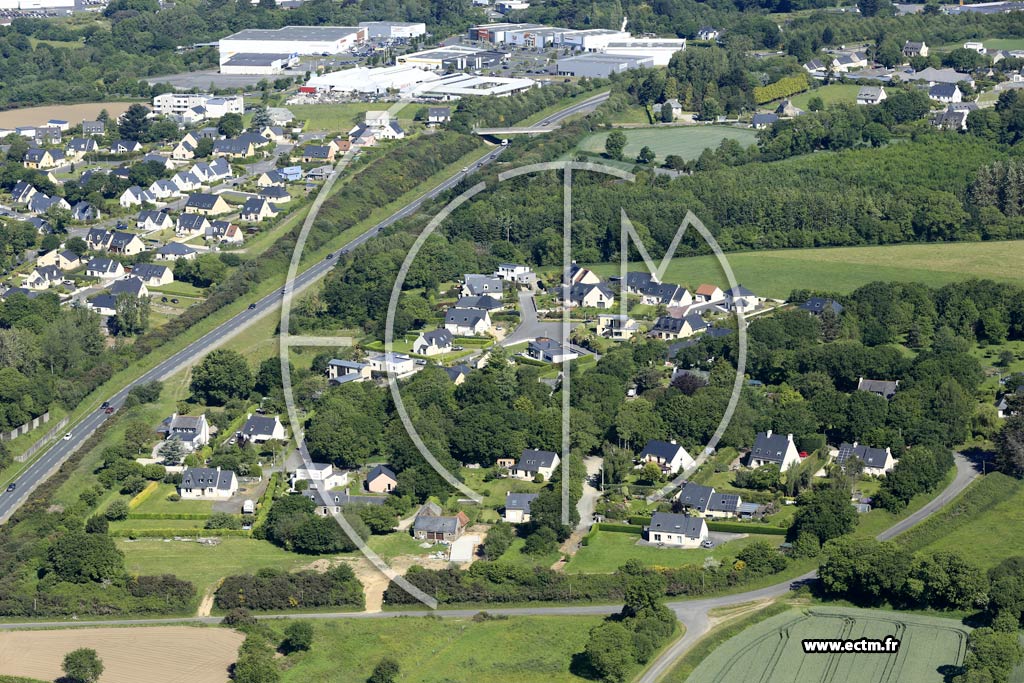 Photo arienne de Lannion (Crec'H Allot)