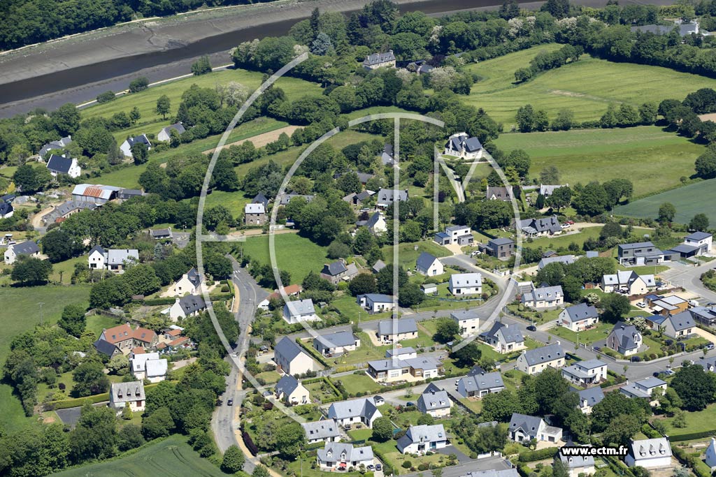 Photo arienne de Lannion (Kerhos)
