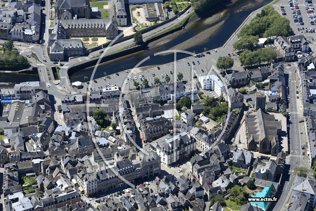 Photo arienne de Lannion (Kervenno)