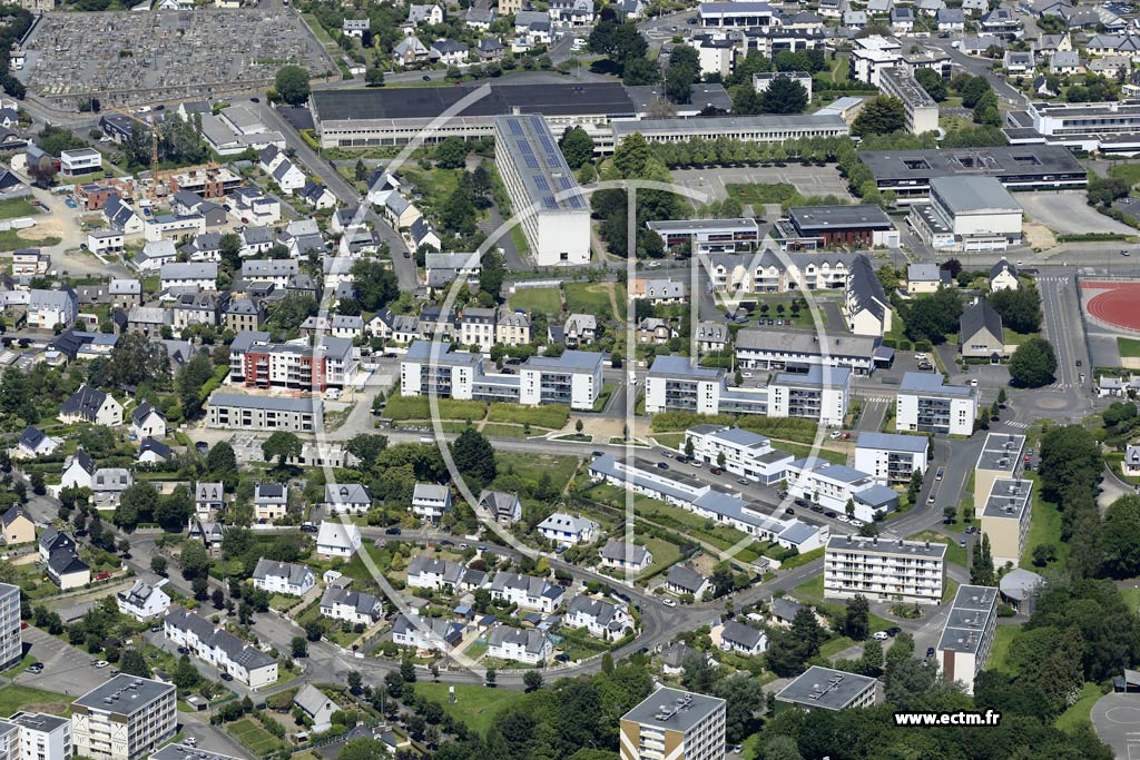 Photo arienne de Lannion (les Fontaines)