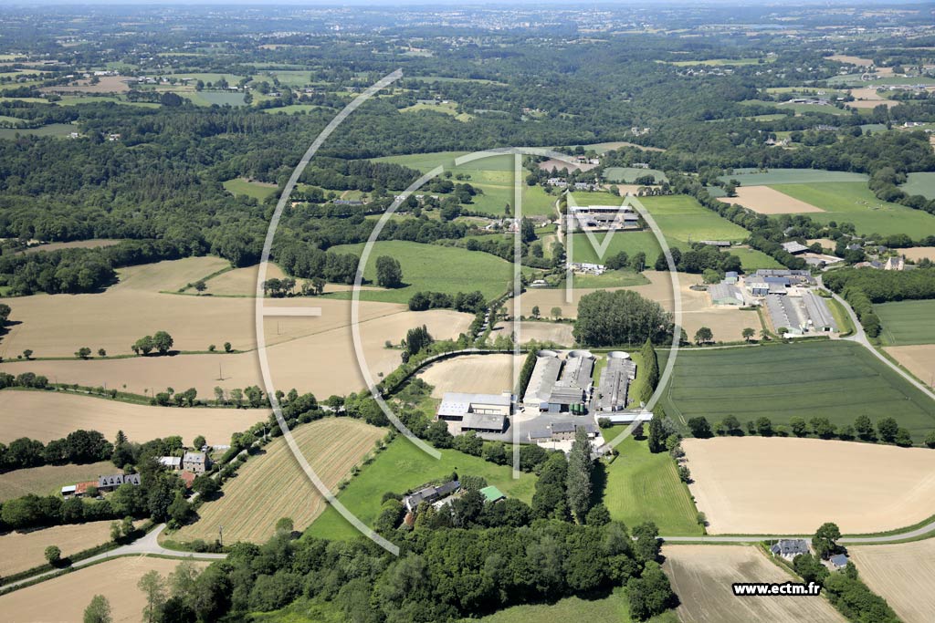 Photo arienne de Tonqudec (Runanber)