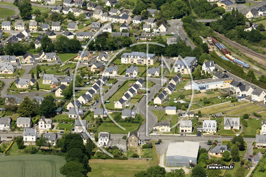 Photo arienne de Loudac (Saint-Bugan)