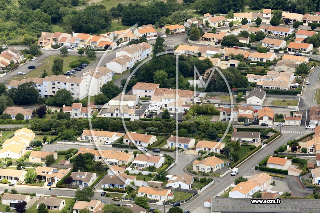 Photo arienne de Pornic (la Birochre)
