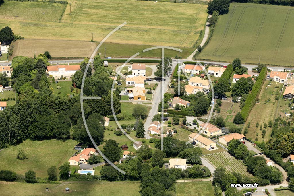 Photo arienne de Pornic (la Brahinire)