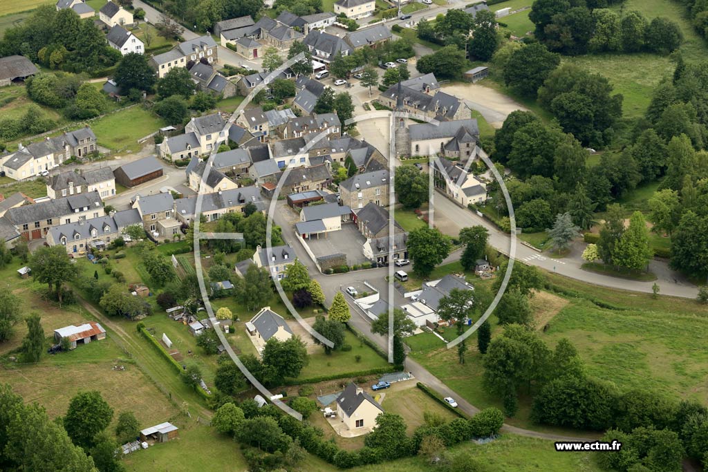 Photo arienne de Saint-Laurent-sur-Oust