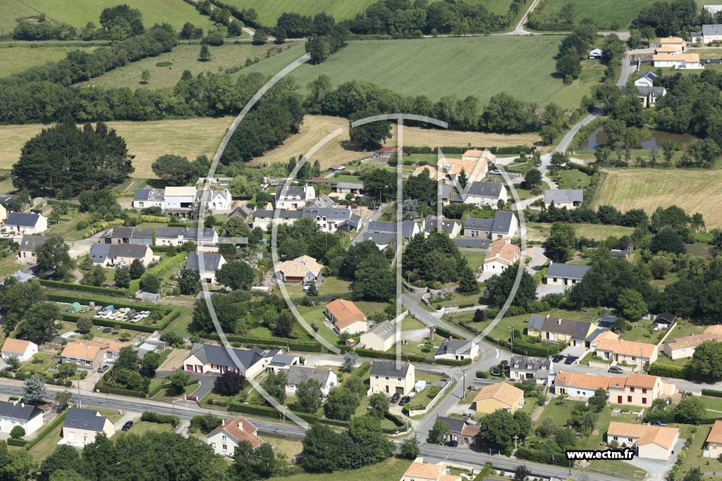 Photo arienne de Lign (la Roche)