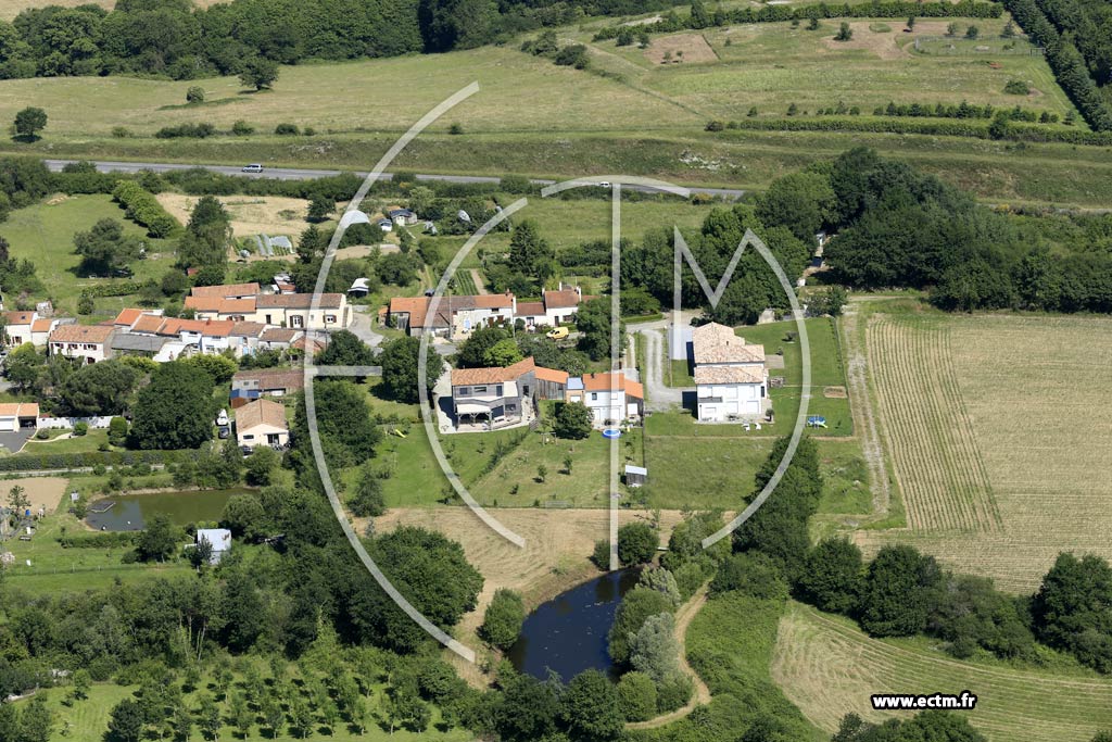 Photo arienne de Oudon (la Lhorie)