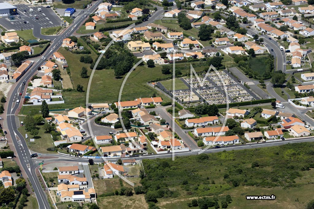 Photo arienne de Brem-sur-Mer (la Touche)