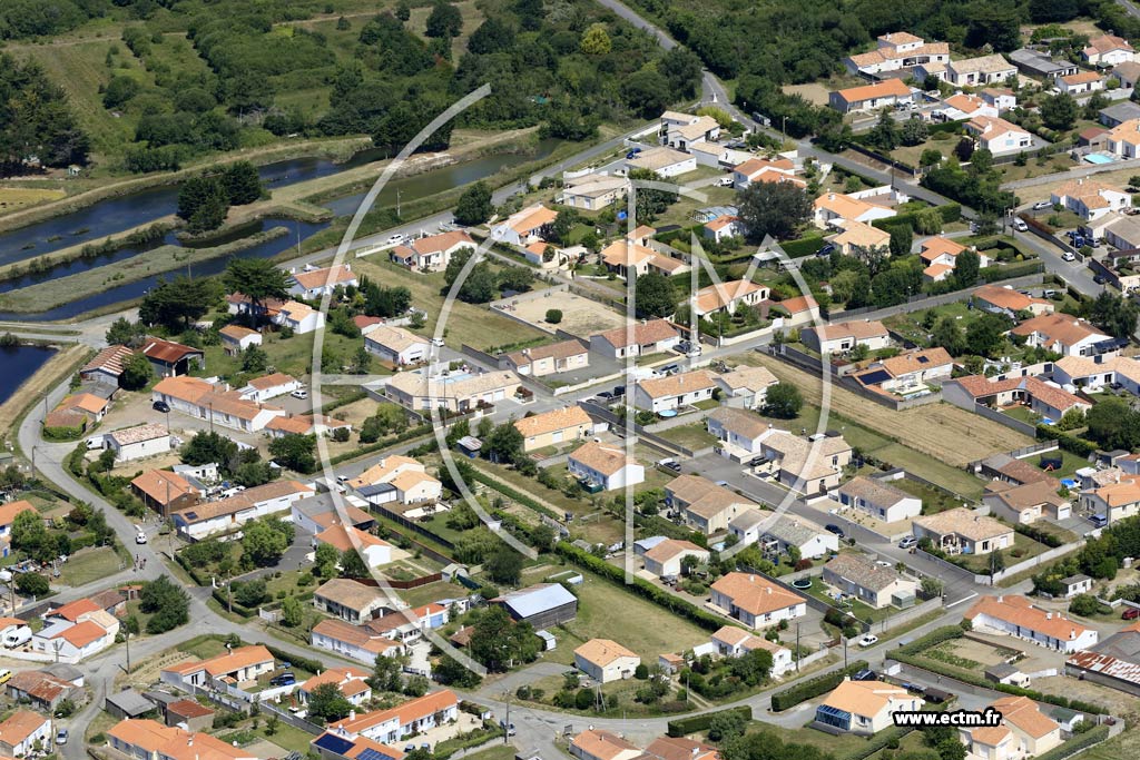 Photo arienne de L'le-d'Olonne (la Burelire)