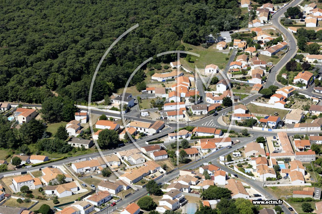 Photo arienne de La Tranche-sur-Mer (l'Essye aux Moines)
