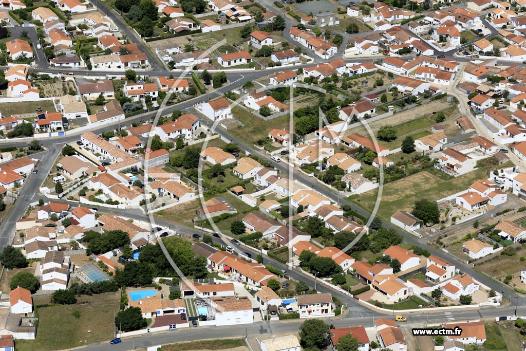 Photo arienne de La Tranche-sur-Mer (l'Essye aux Moines)