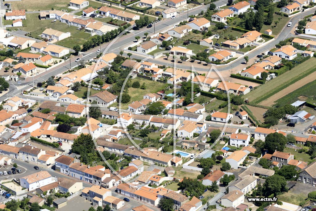 Photo arienne de Longeville-sur-Mer (Centre)