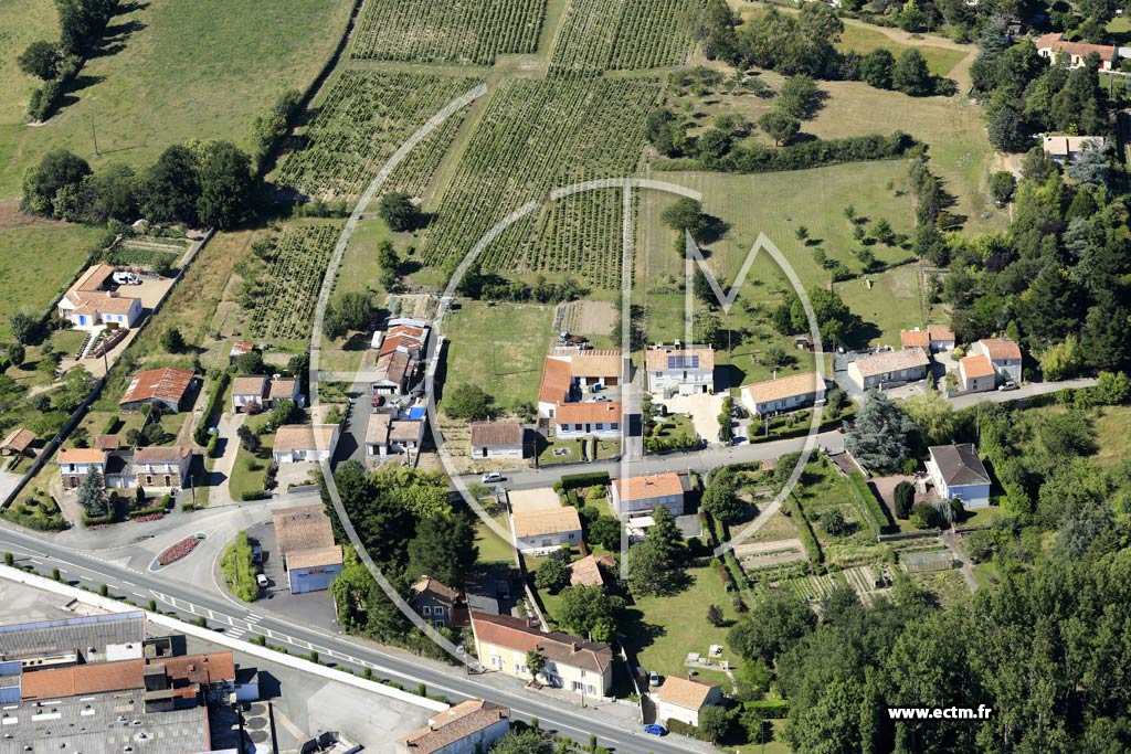 Photo arienne de Mareuil-sur-Lay-Dissais (les Barres)