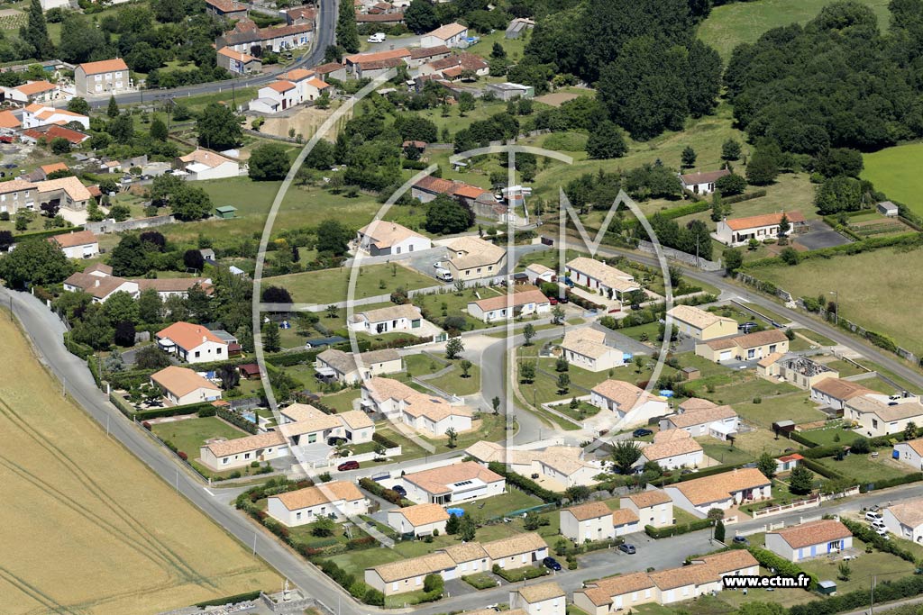 Photo arienne de Mouzeuil-Saint-Martin