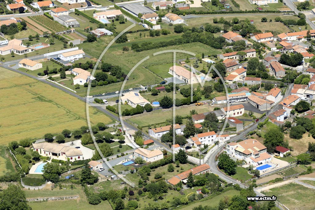 Photo arienne de Mouzeuil-Saint-Martin
