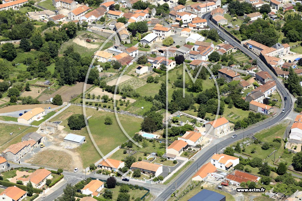 Photo arienne de Mouzeuil-Saint-Martin