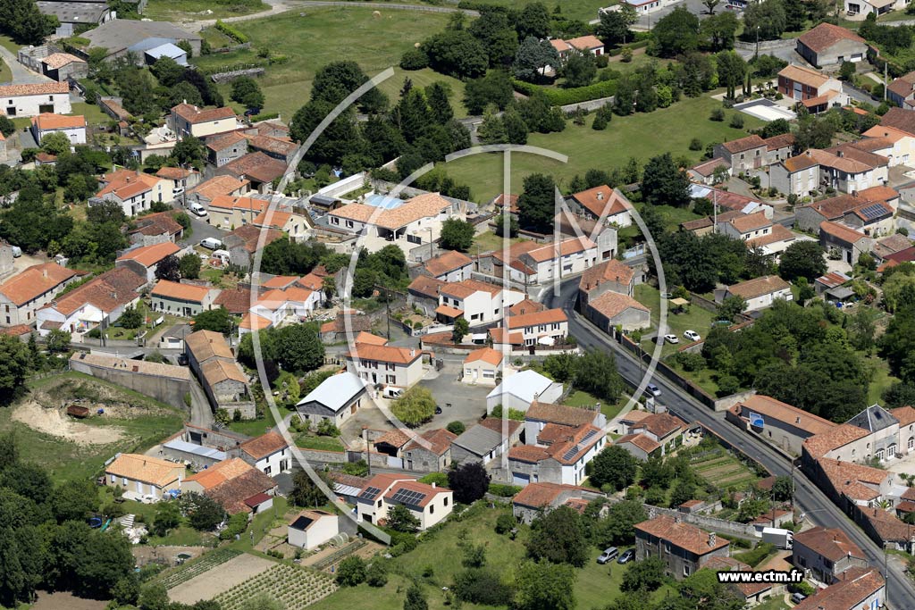 Photo arienne de Mouzeuil-Saint-Martin
