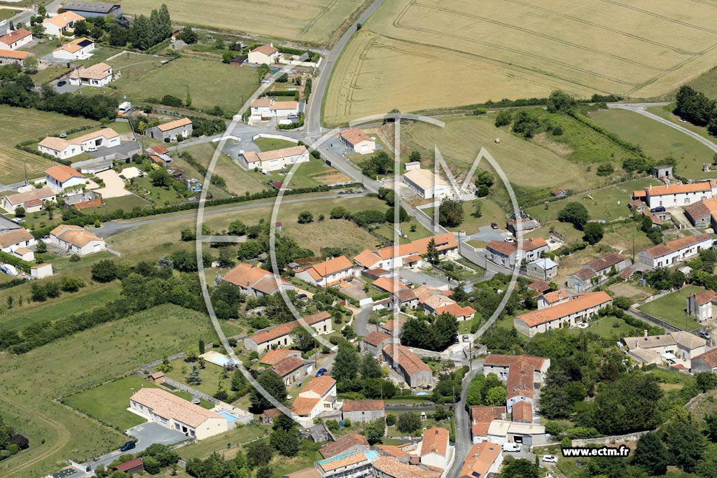 Photo arienne de Mouzeuil-Saint-Martin