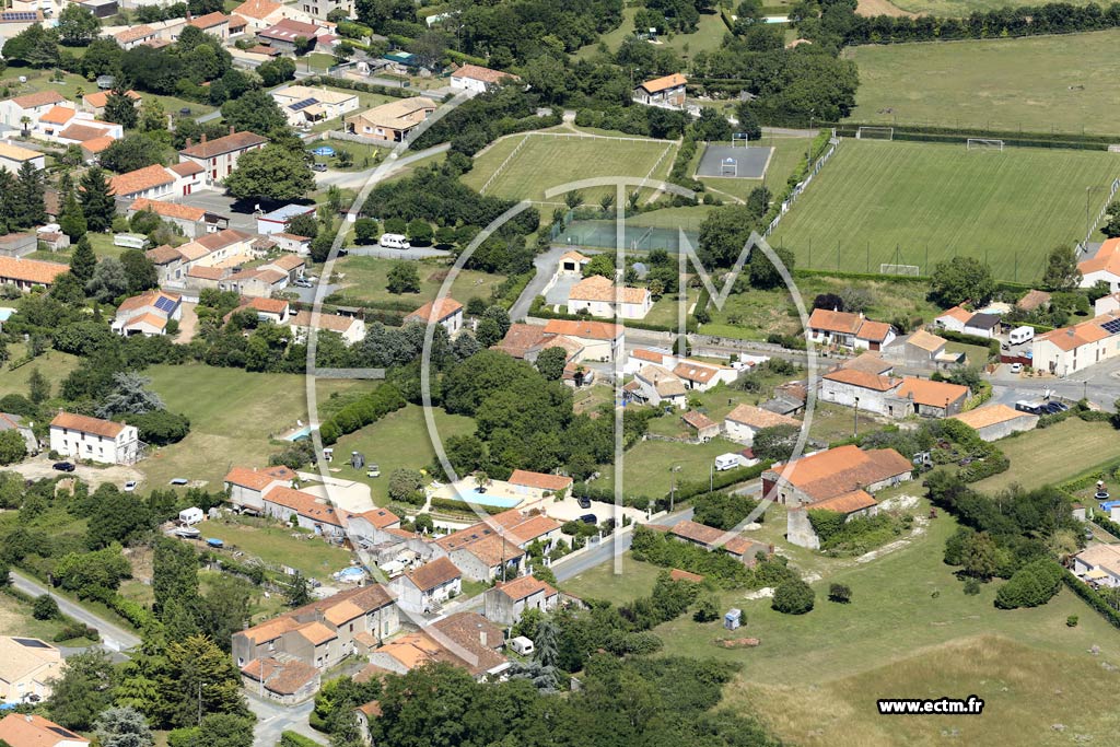 Photo arienne de Saint-Aubin-la-Plaine