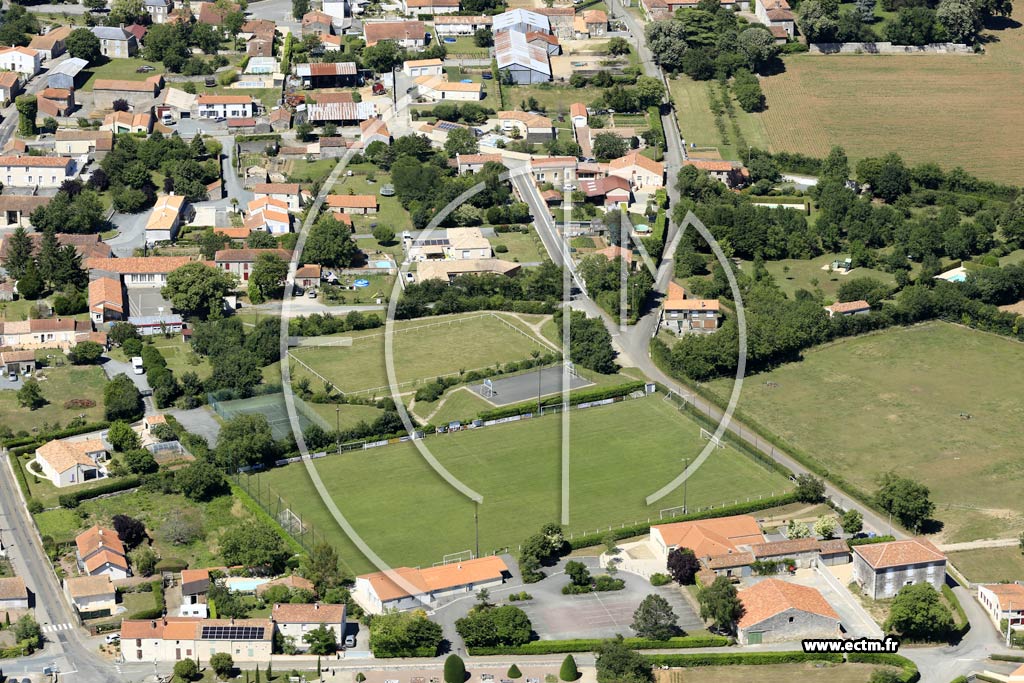 Photo arienne de Saint-Aubin-la-Plaine