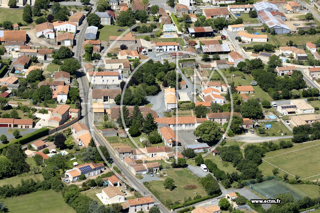 Photo arienne de Saint-Aubin-la-Plaine