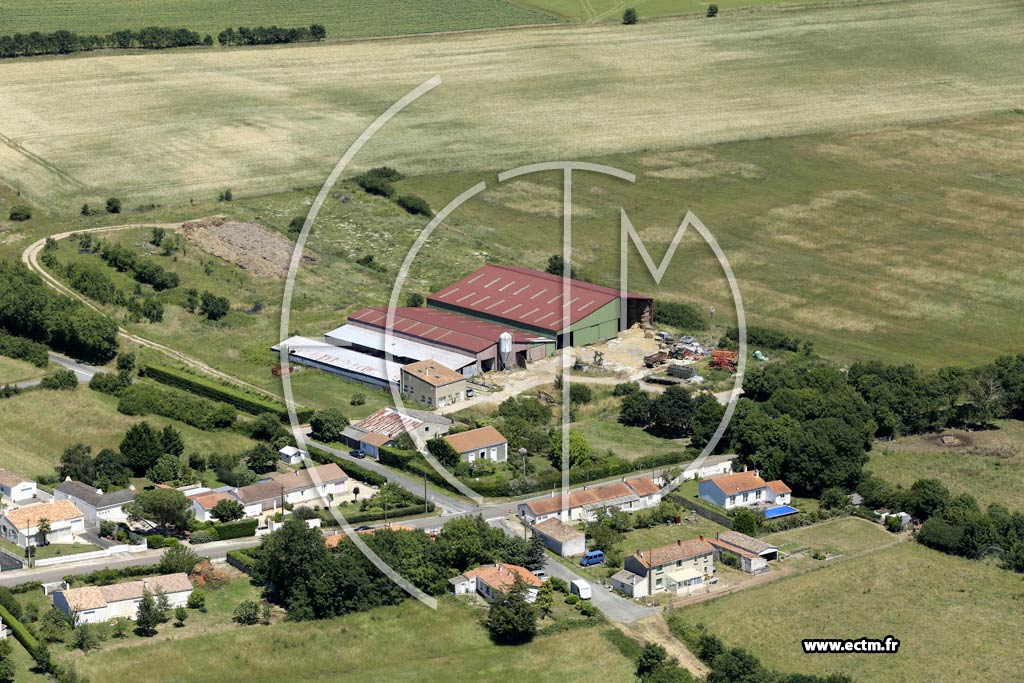 Photo arienne de Saint-Denis-du-Payr