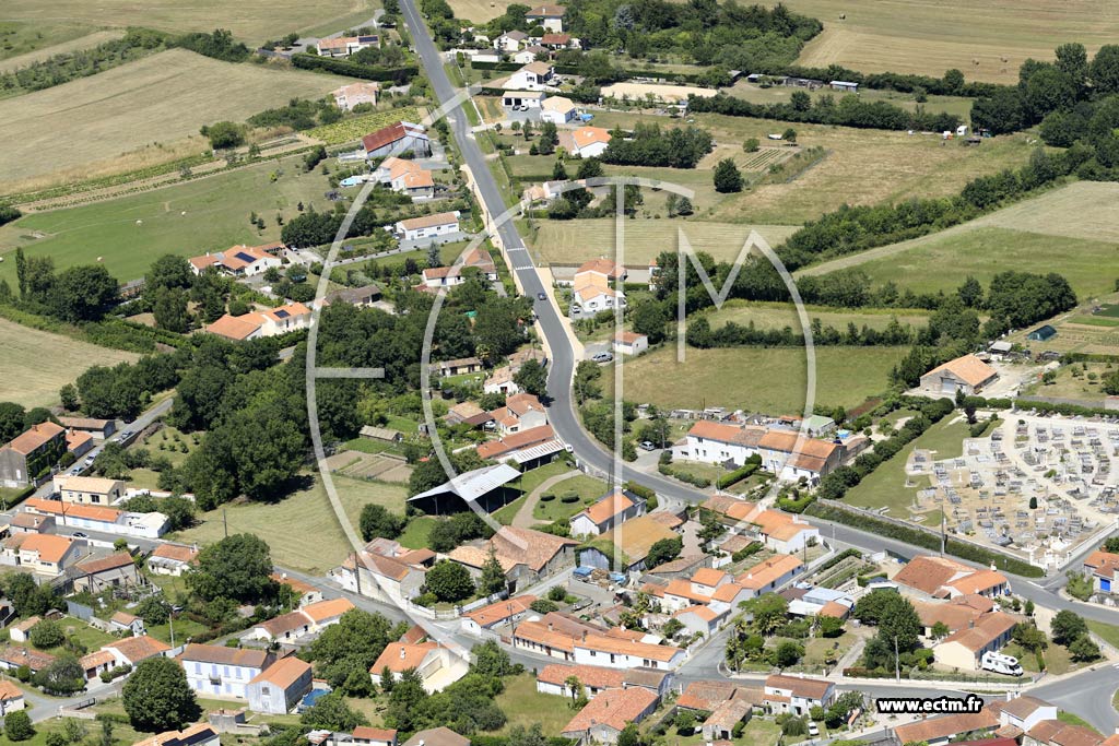 Photo arienne de Saint-Denis-du-Payr