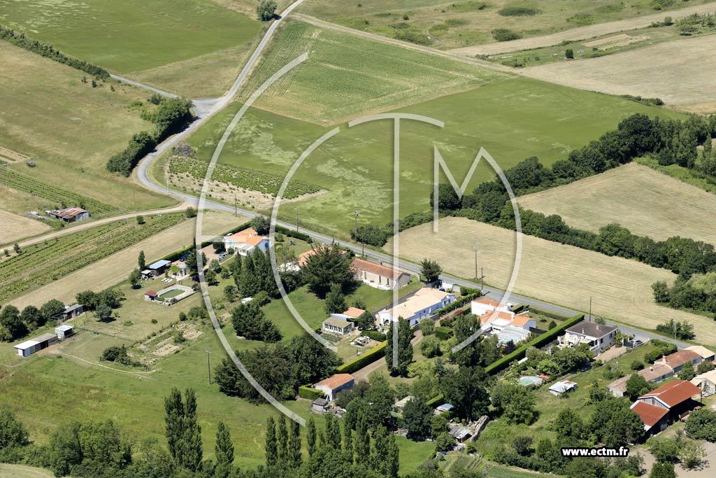 Photo arienne de Saint-Denis-du-Payr