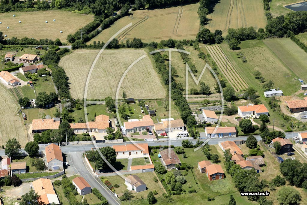 Photo arienne de Saint-Denis-du-Payr