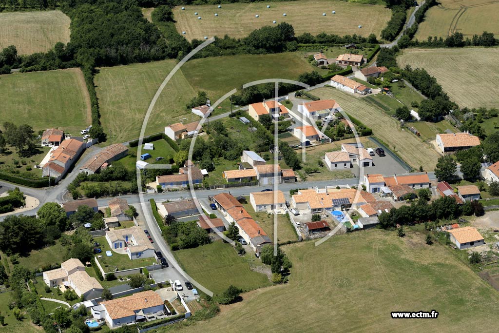 Photo arienne de Saint-Denis-du-Payr
