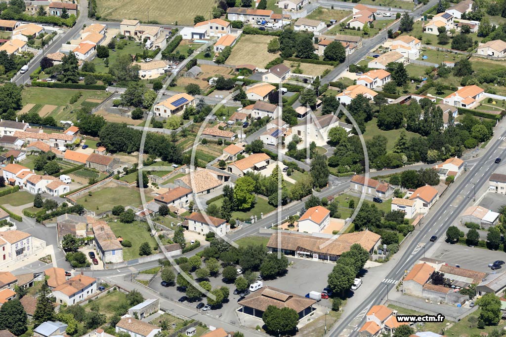 Photo arienne de Sainte-Gemme-la-Plaine