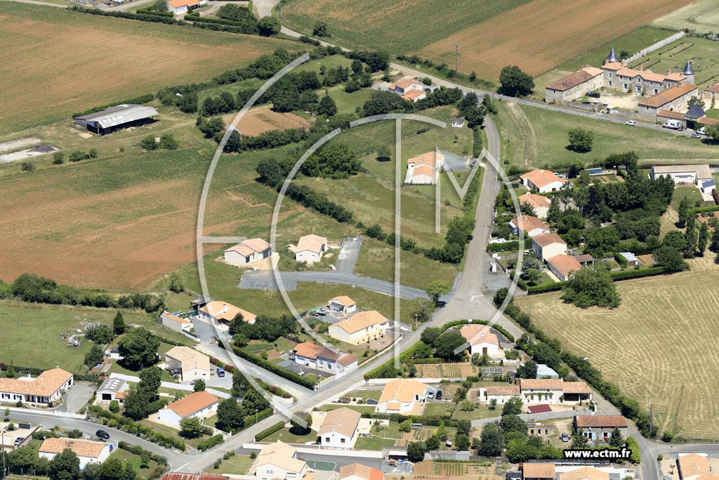 Photo arienne de Sainte-Gemme-la-Plaine
