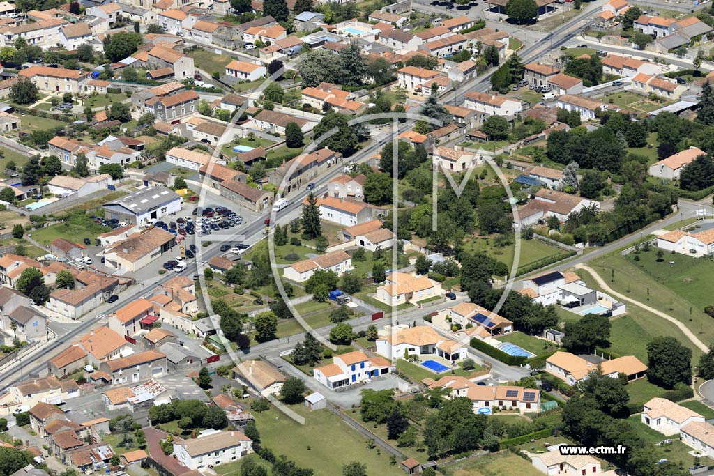 Photo arienne de Sainte-Gemme-la-Plaine