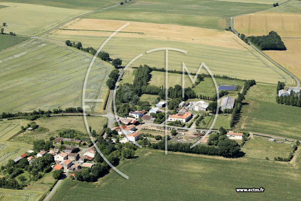 Photo arienne de Sainte-Pexine (la Rivarnire)