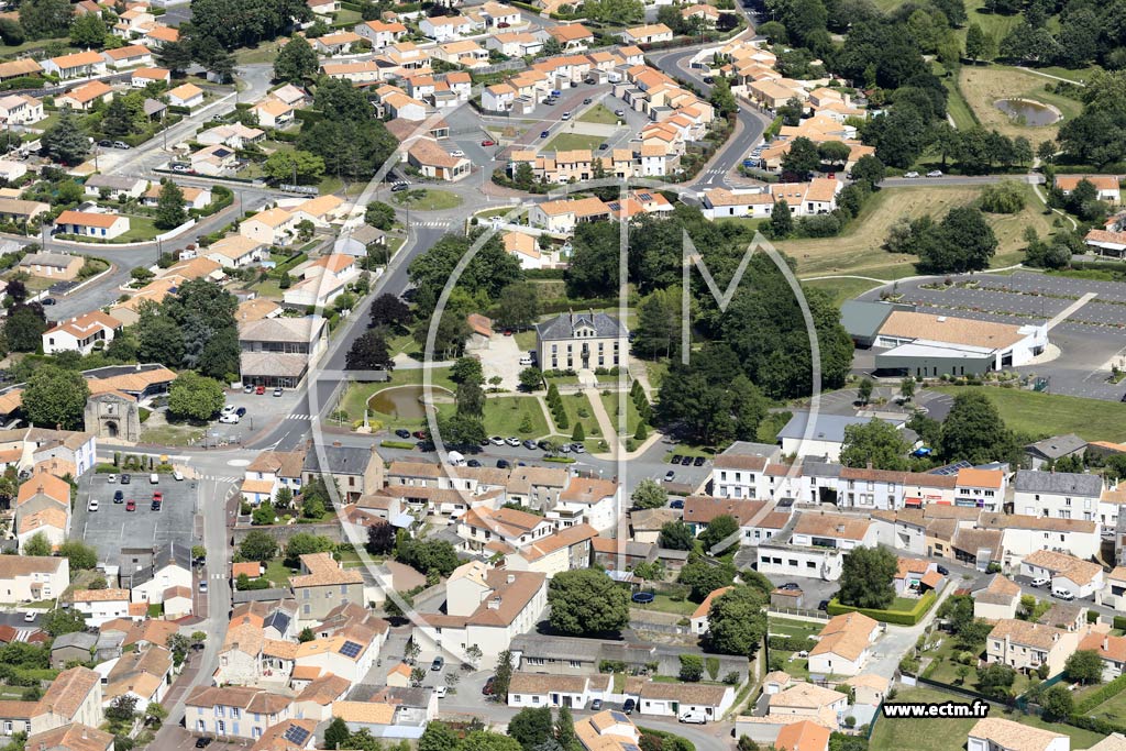 Photo arienne de Belleville-sur-Vie (Ouest)