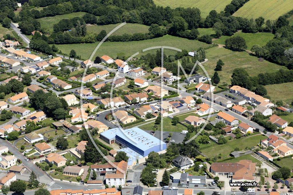 Photo arienne de Dompierre-sur-Yon (Sainte-lise)